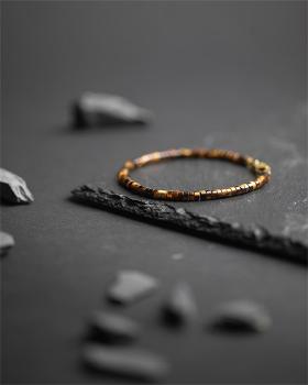 Preview: 2 mm Armband mit Tigerauge-Steinen und Titanelement - Sphera Tiger